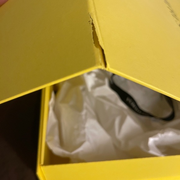 Myth Empty Gift Box Yellow Magnetic Closure w/tie - Picture 7 of 11